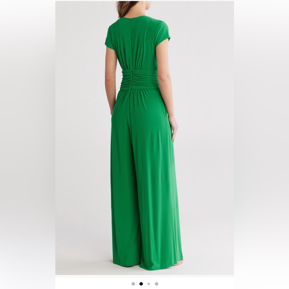 NWT Vince Camuto Green Formal Ruched V-Neck  Cinched Knot Flared-Leg Jumpsuit - Picture 3 of 4